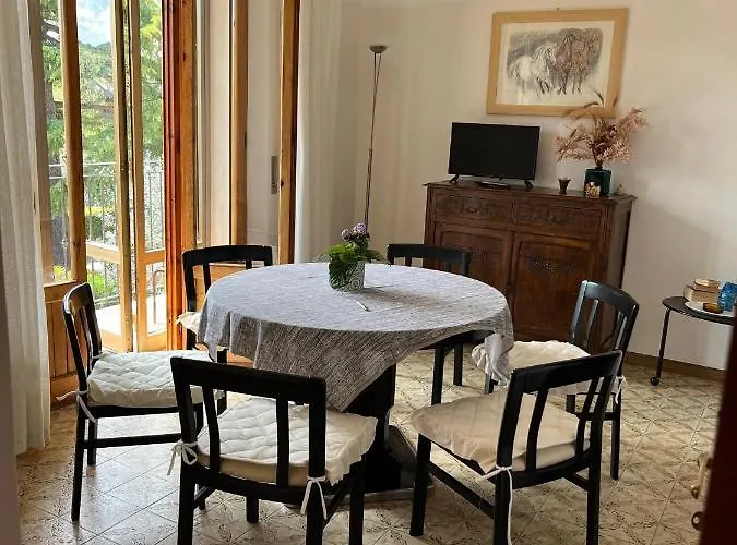 Semesterbostad Fe -choose Panoramic View, Jacuzzi, Private Parking Montepulciano Stazione